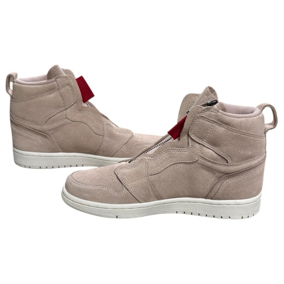 Air Jordan 1 Women's High Zip Particle Beige – US 7.5 – Luxe Streetwear Icon - Picture 3 of 14